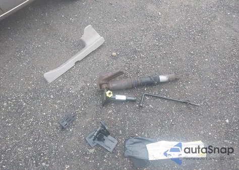 2002 Chevrolet Suburban 1500 Lt from USA, damaged, VIN 1GNFK16ZX2J174825